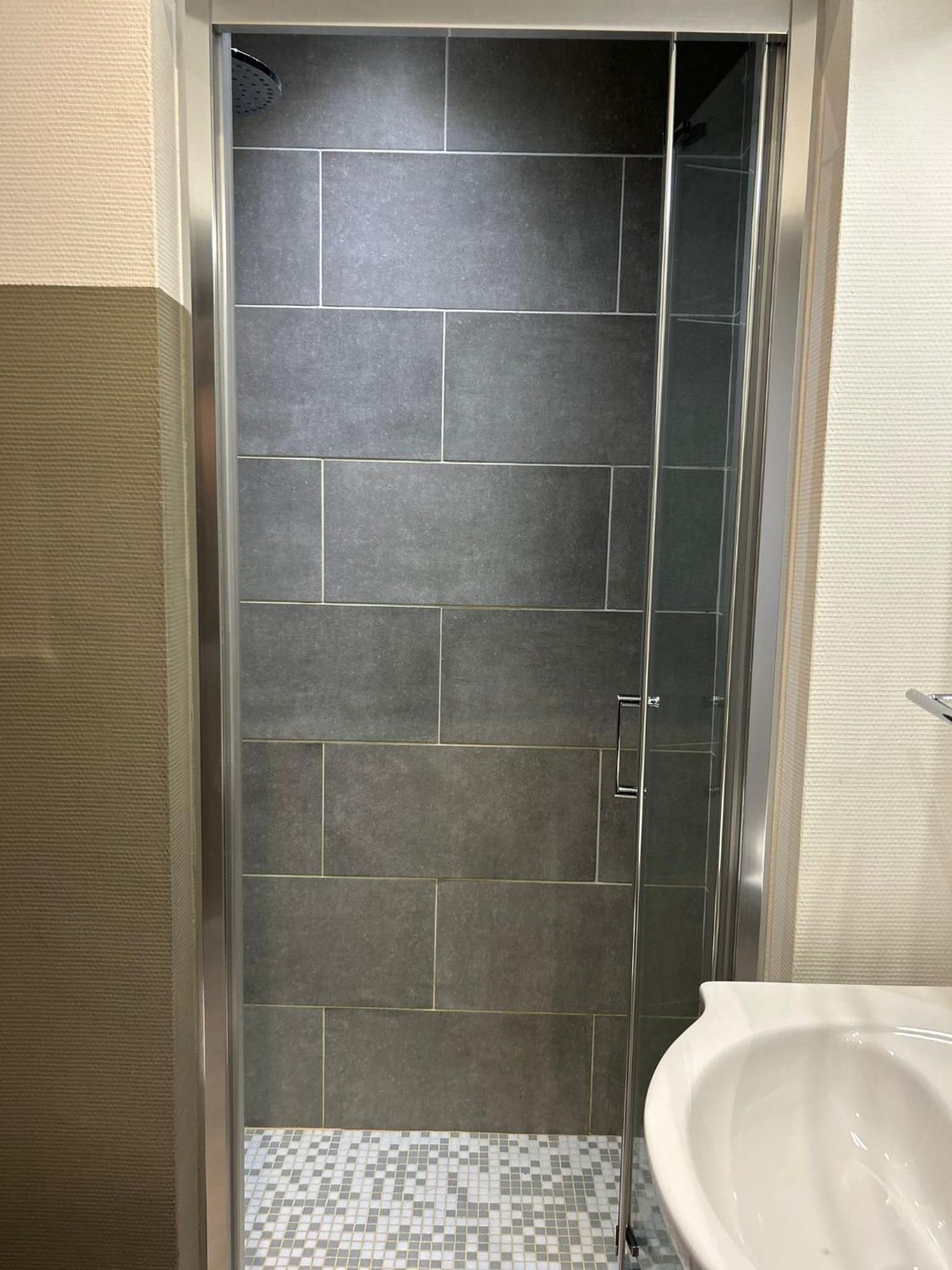 Aparthotel Les Petits Nids De Nina 1 Fosses-La-Ville Esterno foto