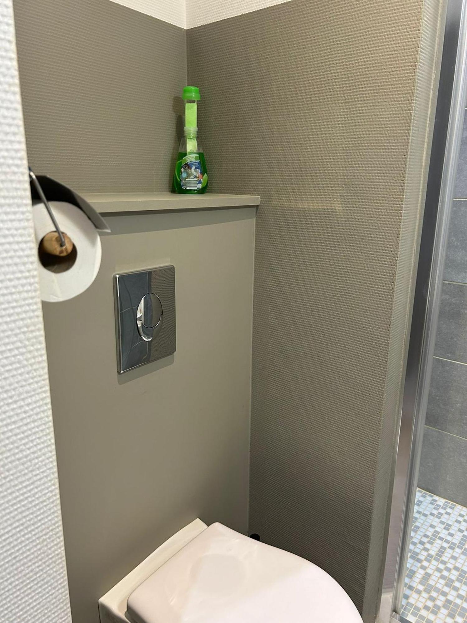 Aparthotel Les Petits Nids De Nina 1 Fosses-La-Ville Esterno foto